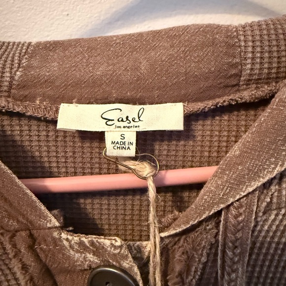 Easel Shirt Jacket Top - Picture 8 of 8